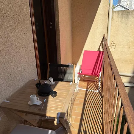 T2 + à – 4 Couchages, Terrasse, à 100 M De La Appartamento Canet-en-Roussillon