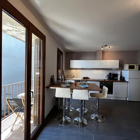 T2 + A - 4 Couchages, Terrasse, A 100 M De La Apartment *